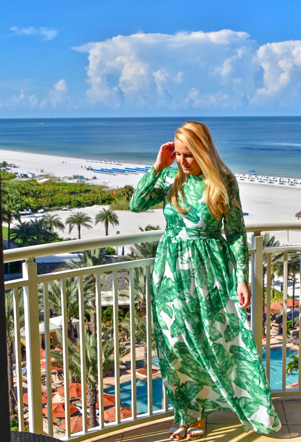 Palm Print, Palm leaf print dress, Shein Palm Leaf print dress, Green and White Dress in Marco Island Florida